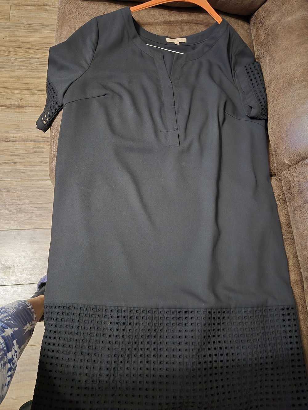 Gibson Latimer Black Top with Gold Label